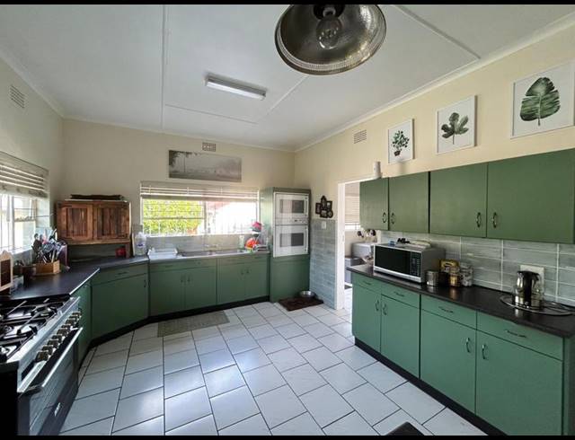 4 BEDROOM HOUSE FOR SALE IN SELCOURT